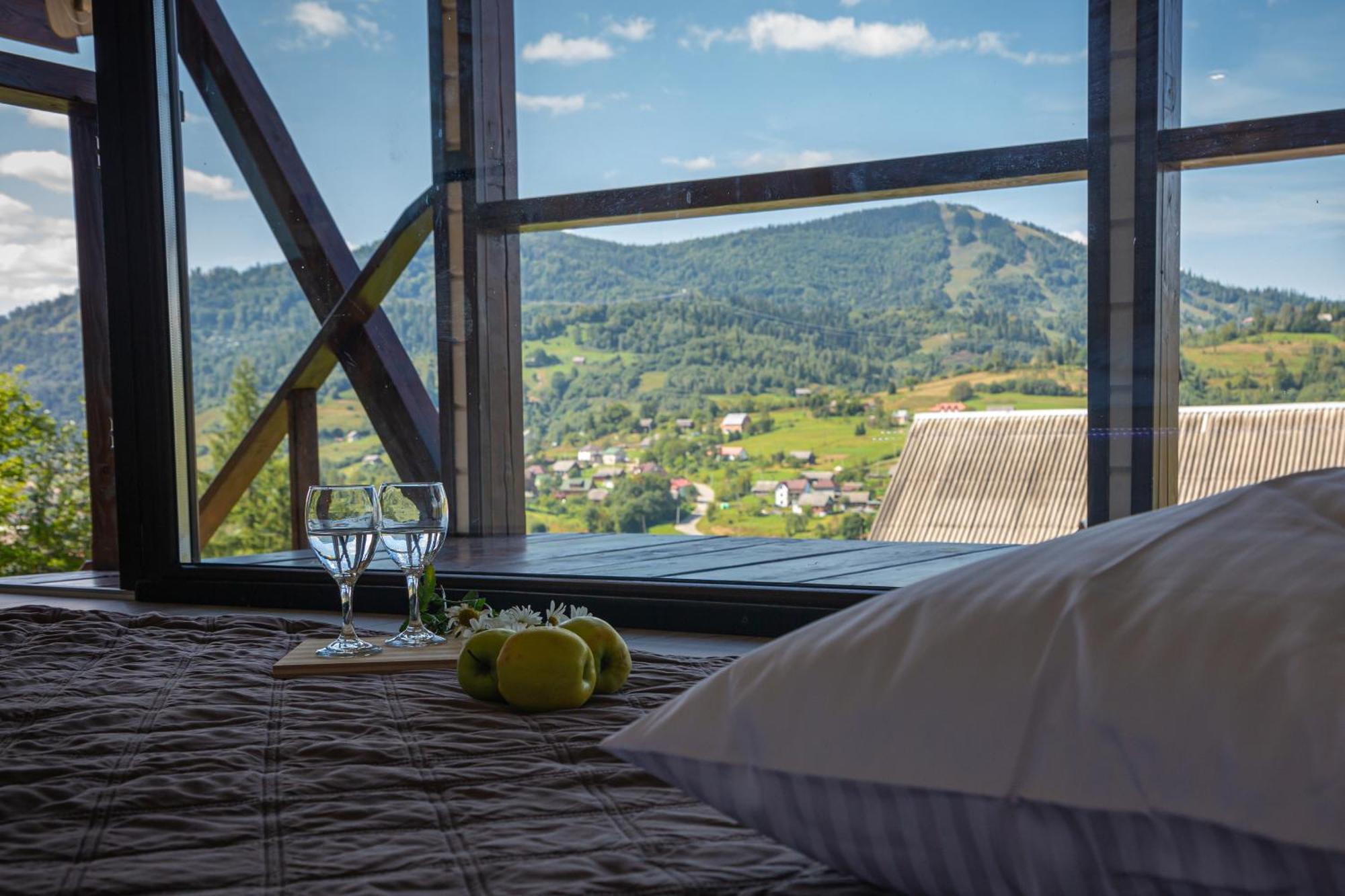 Lisoviy Zatyshok, Z Vidkrutum Litnim Baseynom Hotel Slavske Exterior photo
