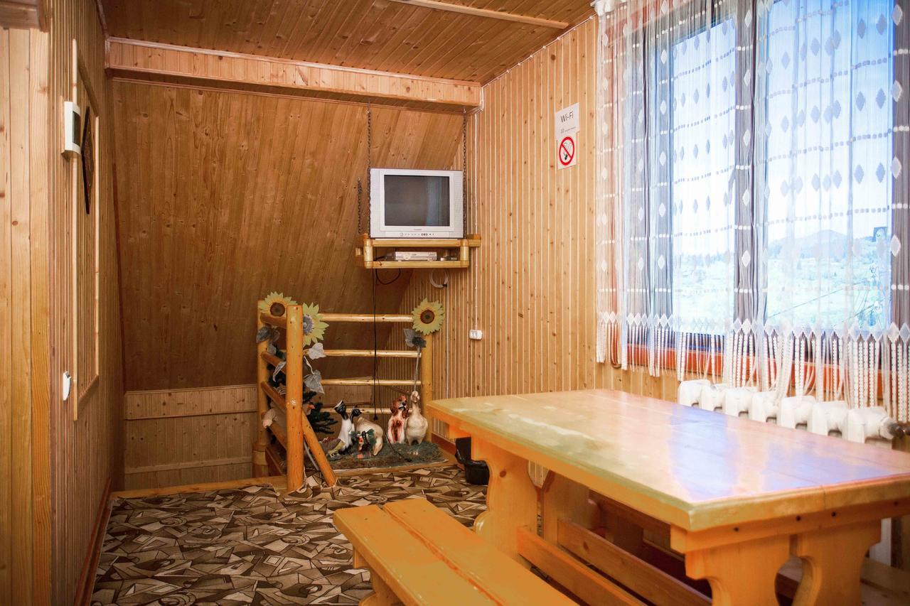 Lisoviy Zatyshok, Z Vidkrutum Litnim Baseynom Hotel Slavske Exterior photo